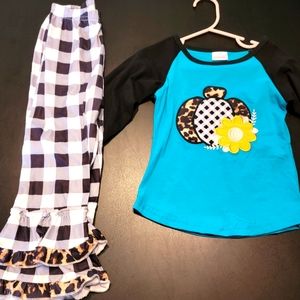 Size small girls 2pc set Dash of Glitter